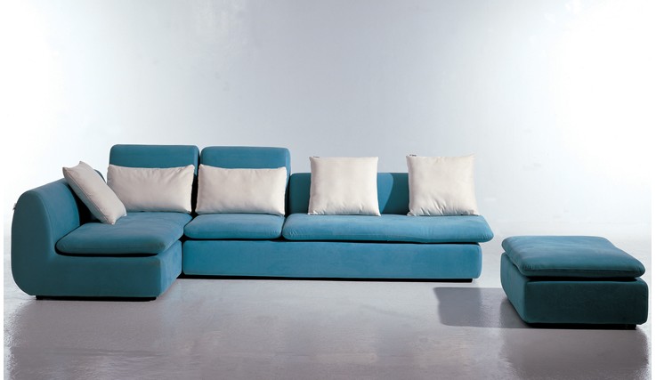 長(zhǎng)安保潔公司是如何清洗不同材質(zhì)沙發(fā)？